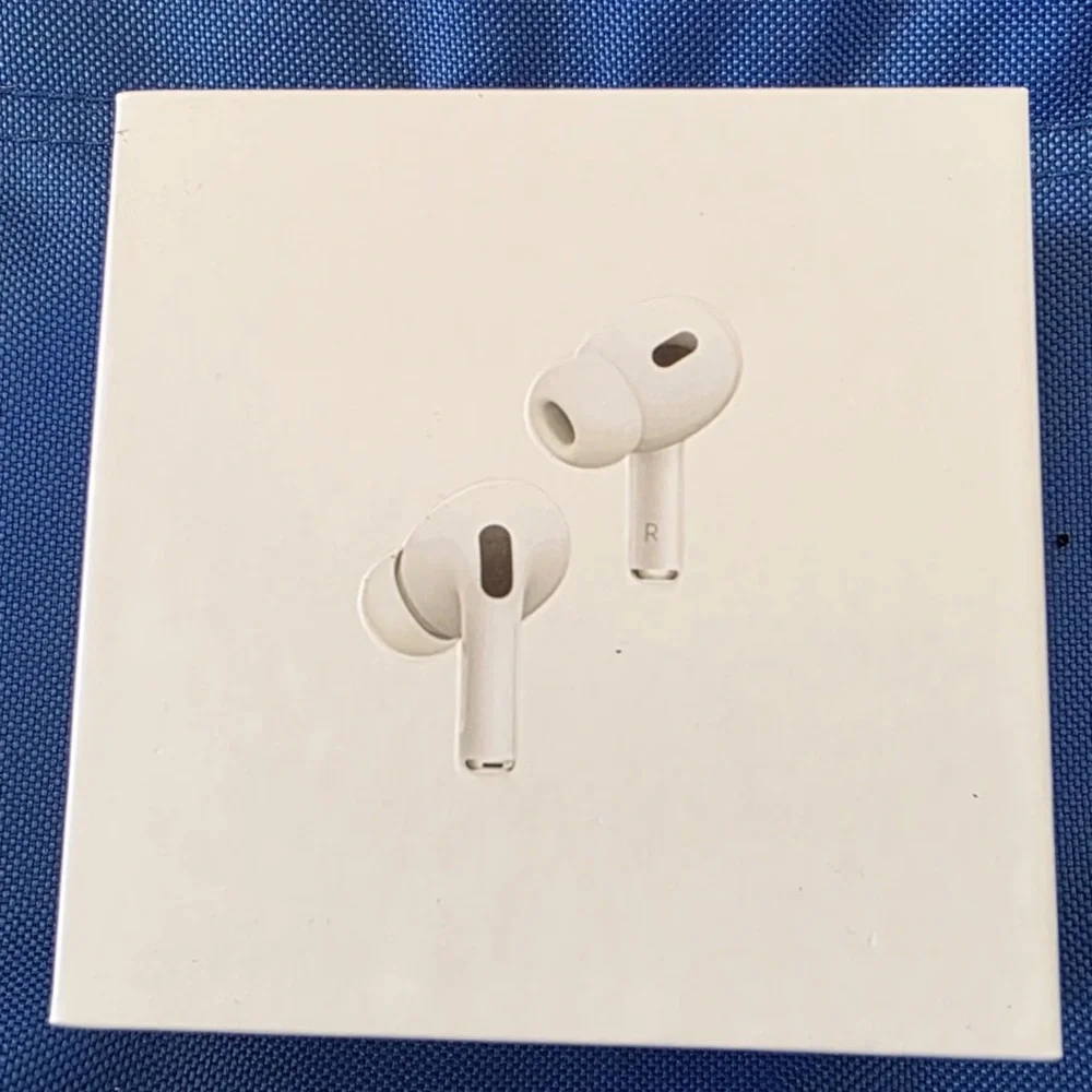 Apple AirPods Pro 2 (Gen2) Wireless Earbuds Active Noise Cancellation USB-C